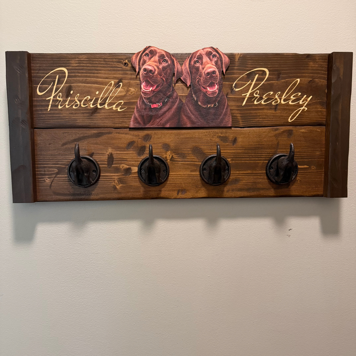 Custom Wooden Dog Leash Holder with Personalized Name & Pet Portraits